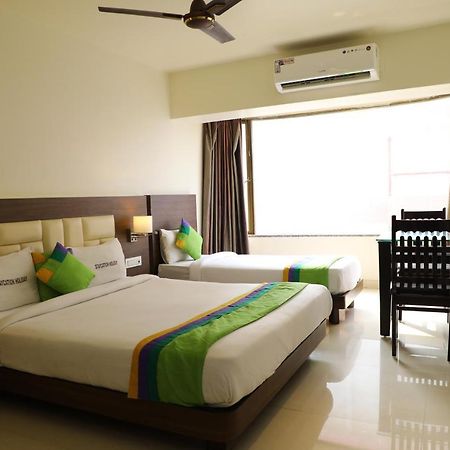 Staycation Holiday Navi Mumbai Buitenkant foto