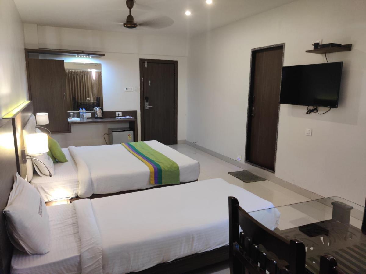 Staycation Holiday Navi Mumbai Buitenkant foto