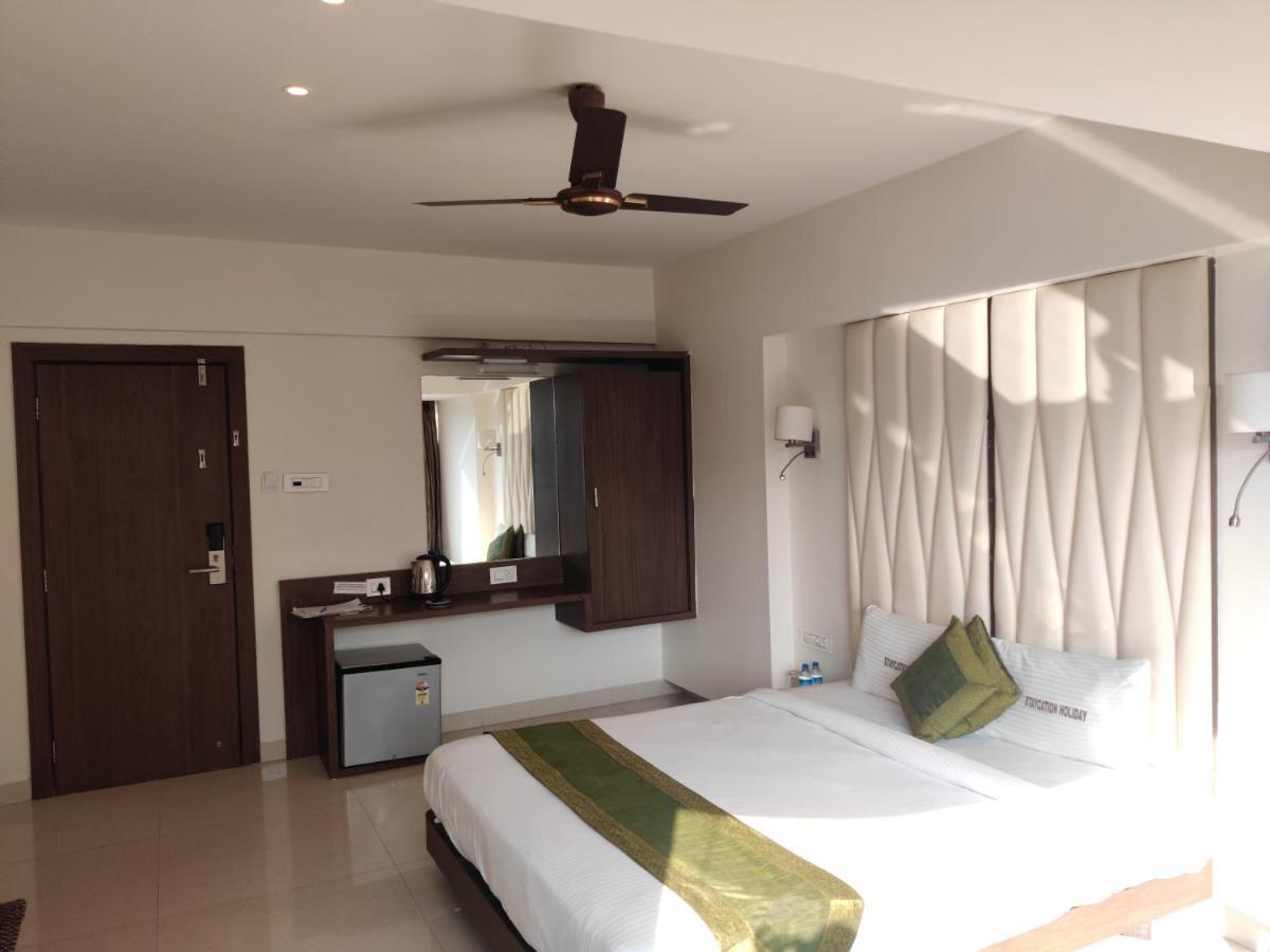Staycation Holiday Navi Mumbai Buitenkant foto