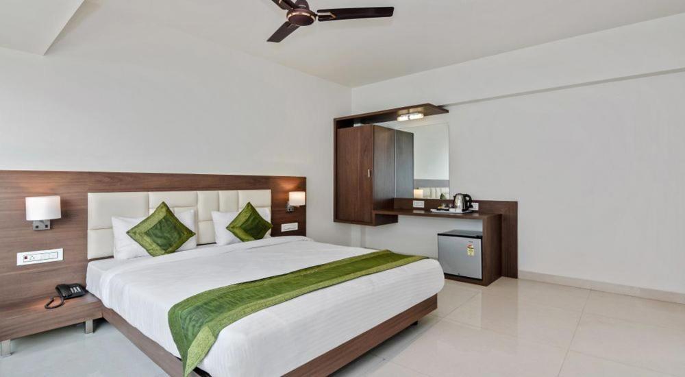 Staycation Holiday Navi Mumbai Buitenkant foto