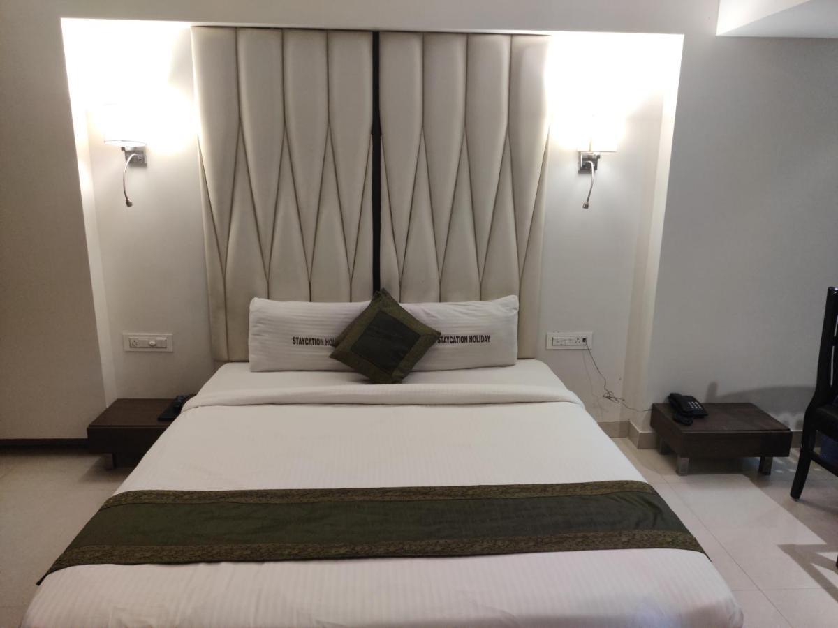 Staycation Holiday Navi Mumbai Buitenkant foto