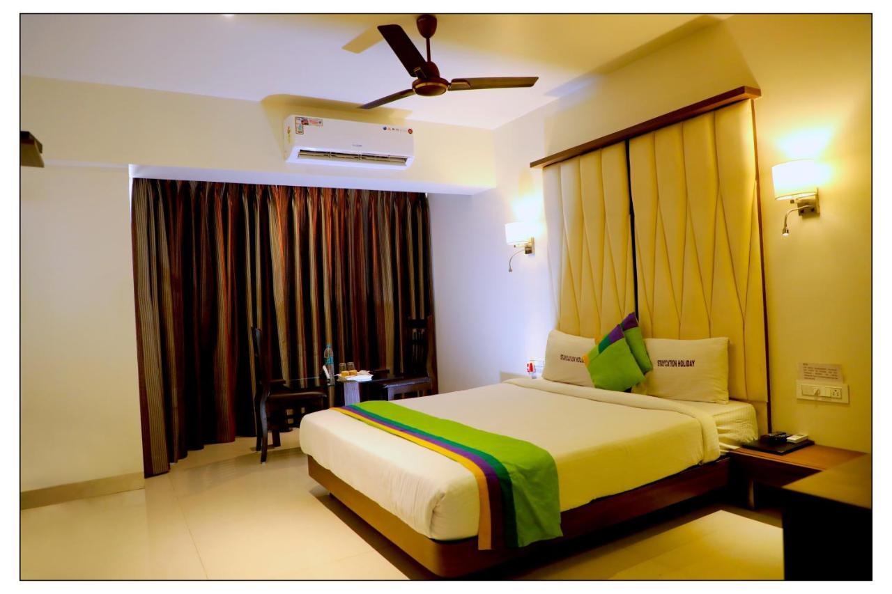 Staycation Holiday Navi Mumbai Buitenkant foto